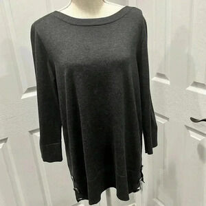 Cable and Gauge Grey sweater with big button detailing